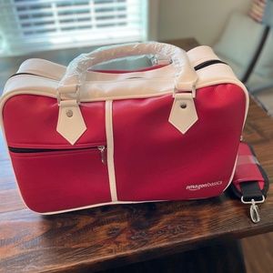 Amazon Basic Golf Duffle- New with Tags